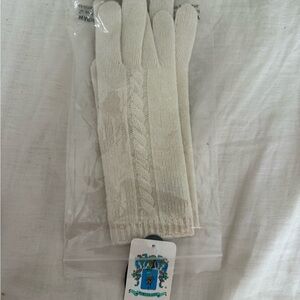 NWT Portolano 100% cashmere white Knit Gloves